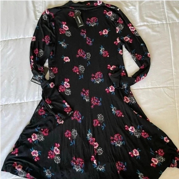 Express Black and Pink Long Sleeve V-Neck Choker Sundress - Picture 4 of 6